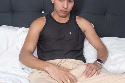 Latinboyz latest model Marcelo is a horny 22 year old gay Latino who is constantly looking for sex! Marcelo is a total gay Latino bottom who loves to get fucked doggy style.